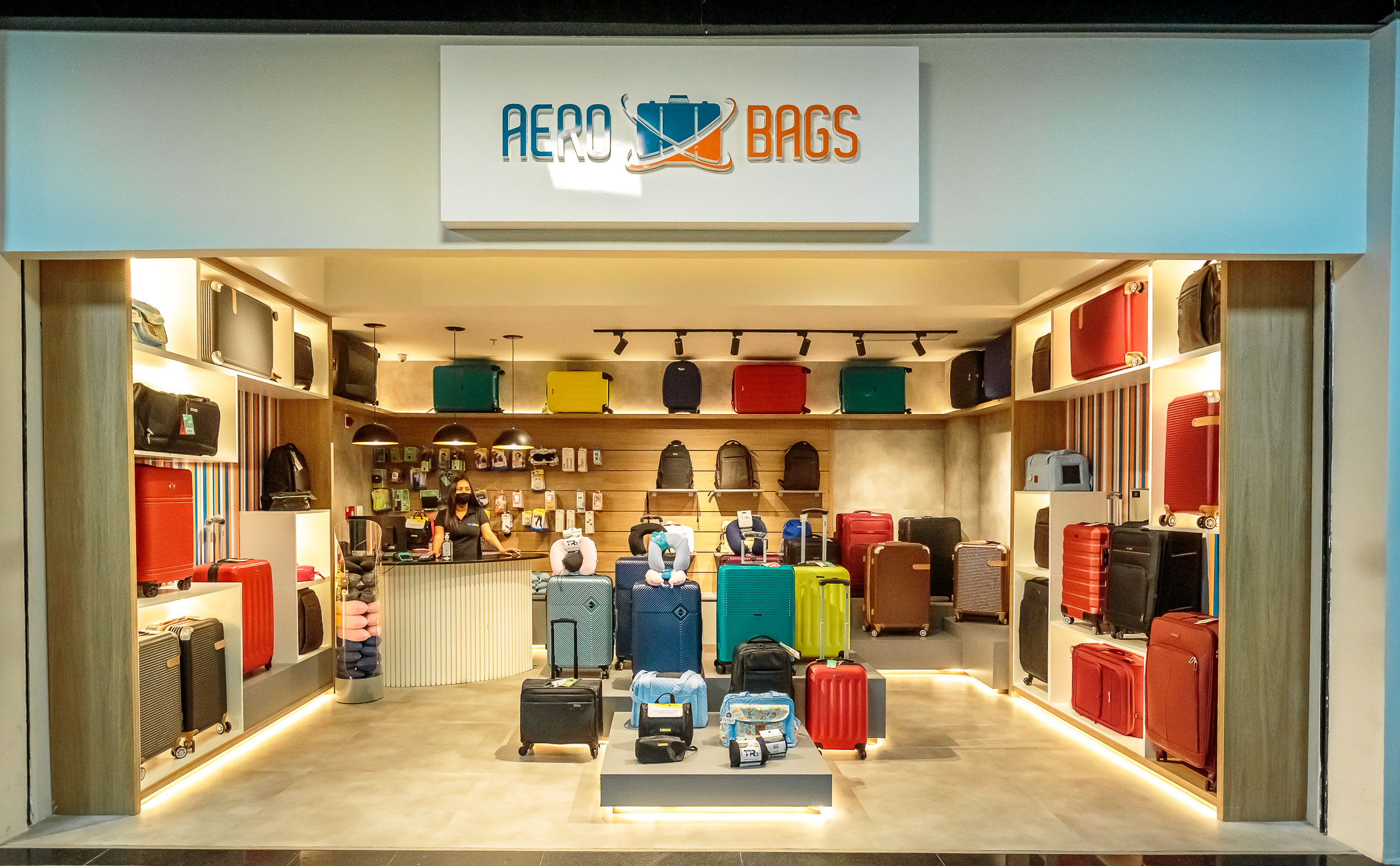 Aerobags: Suitcase Shop